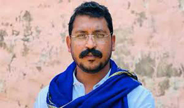 आजम बड़े भाई, सरकार की ईंट से ईंट बजा देंगे : चंद्रशेखर रावण