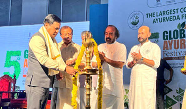 आयुष क्षेत्र में उद्यमिता विकसित करना सरकार की प्राथमिकता: सोनोवाल