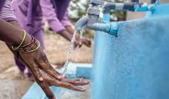 अमेजन का जिनता पानी उपयोग करता है उससे अधिक लौटाने का लक्ष्य