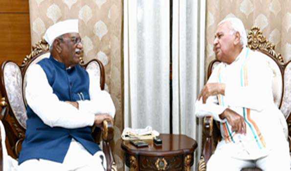 बागडे से आरिफ मोहम्मद खान की मुलाकात