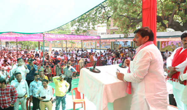 भाजपा संविधान बदलने पर आमादा : शिवपाल