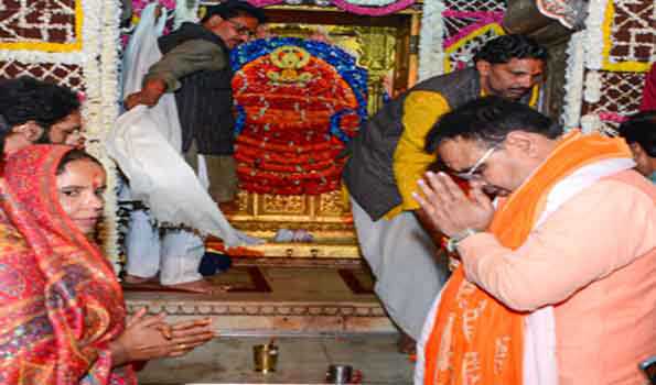 भजनलाल ने श्री खाटूश्याम मंदिर में किए दर्शन