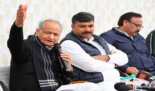भजनलाल सरकार को नये जिलों को खत्म करने के बारे जनता को देना पड़ेगा जवाब-गहलोत