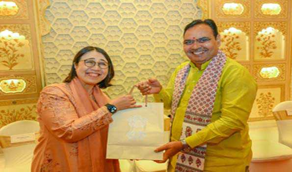 भजनलाल से मियो ओका की मुलाकात