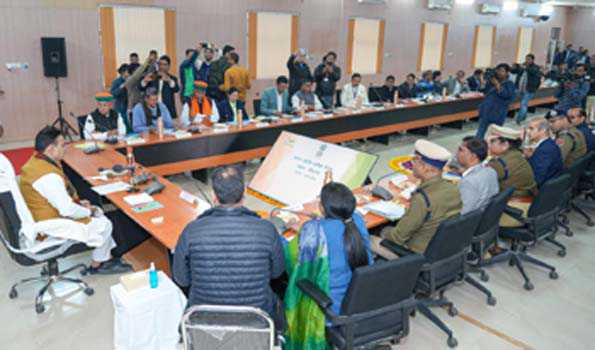 भविष्य की आवश्यकताओं को ध्यान में रखकर बनाएं कार्य योजनाएं- भजनलाल
