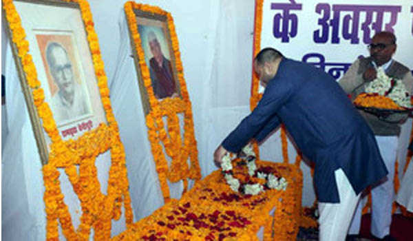 चौधरी चरण सिंह की जयंती पर मोदी ने दी श्रद्धांजलि