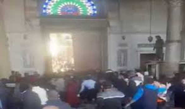 दमिश्क की उमय्यद मस्जिद में भगदड़ से मरने वालों की संख्या बढ़कर हुयी चार