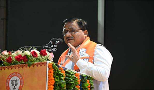 देश में विपक्ष के नेता देशवासियों को बना रहे है मूर्ख-अग्रवाल