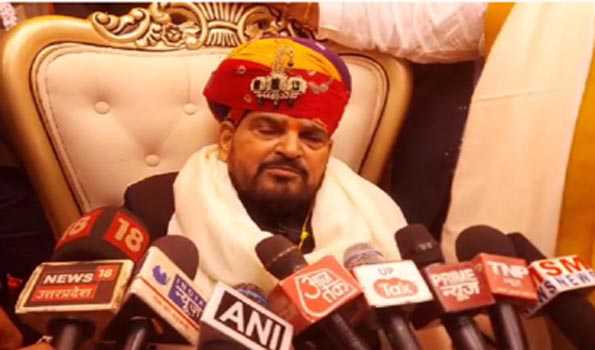 दिल्ली की सत्ता पर काबिज है एक ‘फ्राड’: ब्रजभूषण