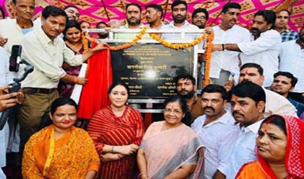 दिया कुमारी ने जयपुर के विद्याधर नगर में दो उच्च जलाशयों का किया शिलान्यास
