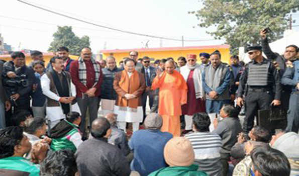 एक भारत श्रेष्ठ भारत के लिए गुलामी की मानसिकता से मुक्त होना होगा: योगी