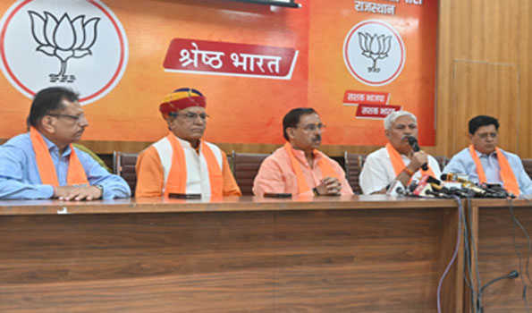 एसीबी के पूर्व डीजीपी बीएल सोनी हुए भाजपा में शामिल