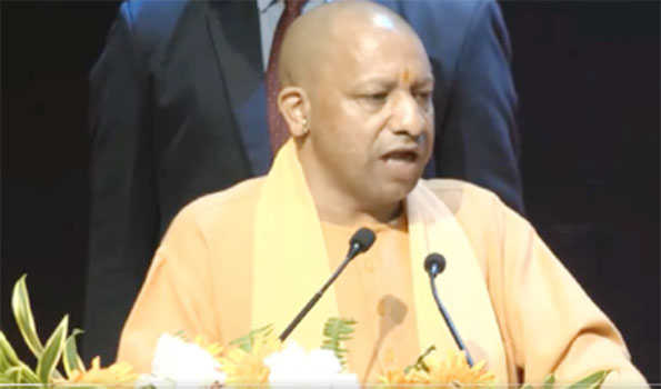 गरीबों को भूख, बीमारी में मार देती थीं पहले की सरकारें: योगी