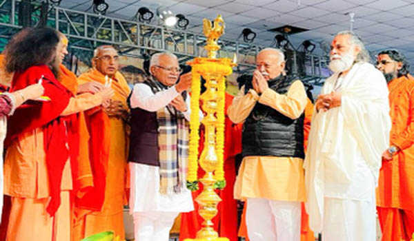 गीता का बड़ा उपयोग हमारे जीवन में है: खट्टर