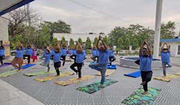 जम्मू-कश्मीर में उत्साह से मनाया गया योग दिवस