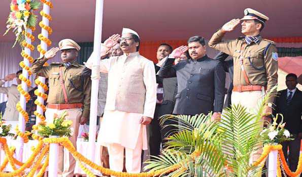 झारखंड के नवनिर्माण में युवा शक्ति रचनात्मक व सकारात्मक सहयोग करें: हेमंत सोरेन