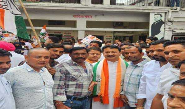 कांग्रेस का देहरादून में ईडी दफ्तर पर प्रदर्शन, पुलिस से नोंकझोंक, गिरफ्तारी