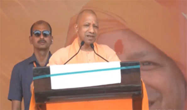 कांग्रेस की कुटिल चालों से हुआ देश का विभाजनः योगी