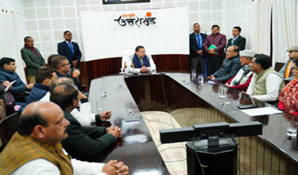 कांग्रेस प्रतिनिधिमंडल की धामी से वनभूलपुरा मामले पर चर्चा