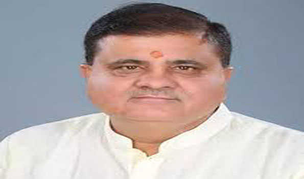 केंद्रीय कर्मचारियों को संघ की शाखा में जाने से रोक हटाना न्यायोचित: भाजपा