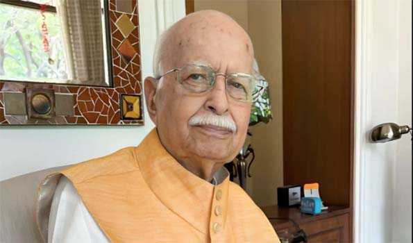 लालकृष्ण आडवाणी को एम्स से मिली छुट्टी