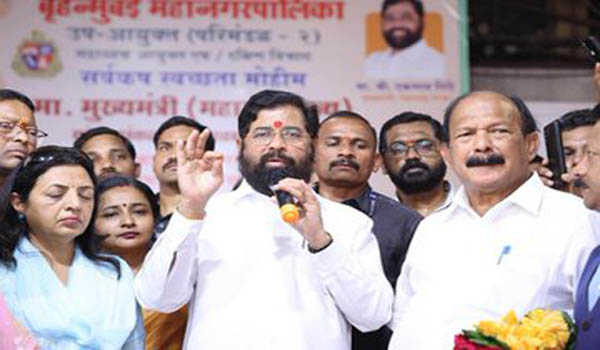 महाराष्ट्र में स्वच्छता का ‘मुंबई पैटर्न’ लागू किया जायेगा: शिंदे