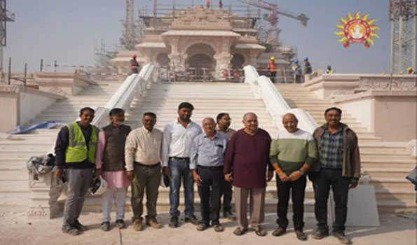 मंदिर निर्माण देख भावुक हुये शिल्पकार सोमपुरा