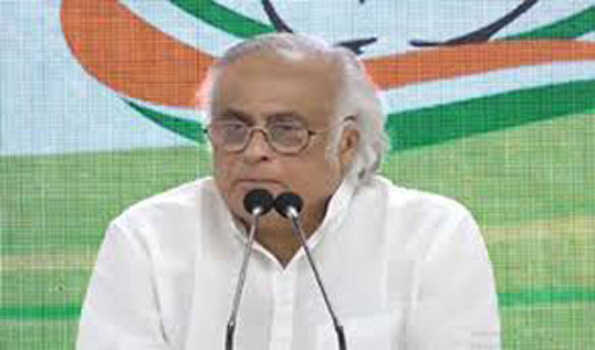 मनरेगा भुगतान में आधार की अनिवार्यता बंद करे सरकार: कांग्रेस