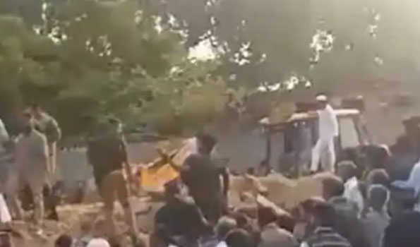 मऊ दीवार हादसे में मरने वालों की संख्या बढ़कर हुई सात
