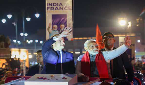 मोदी और मैक्रों ने जयपुर शहर में किया रोड़ शो