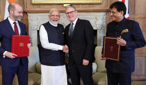 मोदी और स्टार्मर ने दोनों देशों के उद्योग जगत से व्यापार समझौते का पूरा फायदा उठाने को कहा