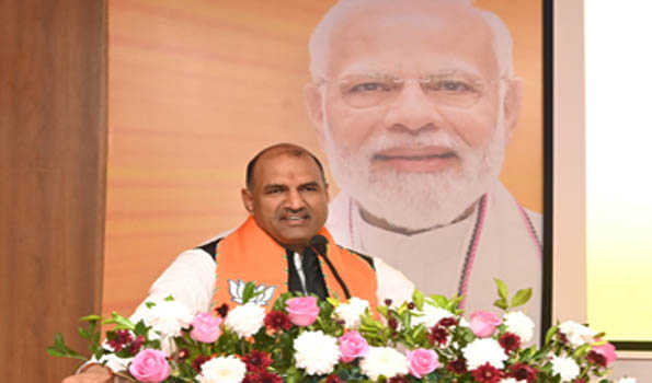 मोदी सरकार विकसित भारत के लिए कर रही है काम-जोशी