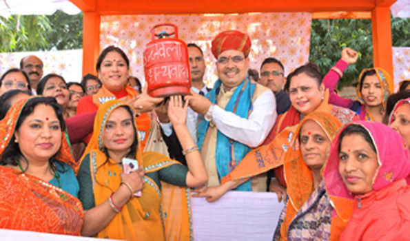 मुख्यमंत्री का महिला लाभार्थियों ने जताया आभार