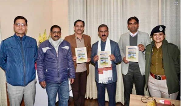 मुख्यमंत्री ने किया कागडा सांस्कृतिक परिषद की पत्रिका ‘धौलाधार सुमन’ का अनावरण