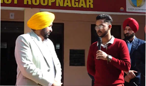 मुख्यमंत्री ने रूपनगर जिला सरकारी स्कूलों का औचक निरीक्षण किया