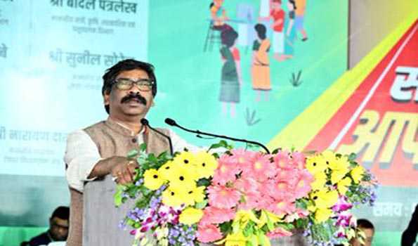 मुख्यमंत्री ने युवाओं से कहा-आपके सहयोग से युवा झारखंड की बदलेंगे तकदीर और तस्वीर
