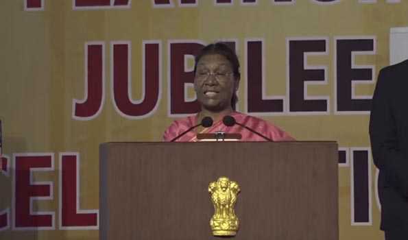 मुर्मु ने सशस्त्र बल मेडिकल काॅलेज को राष्ट्रपति का निशान प्रदान किया