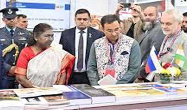 मुर्मु ने विश्व पुस्तक मेला 2025 का उद्घाटन किया