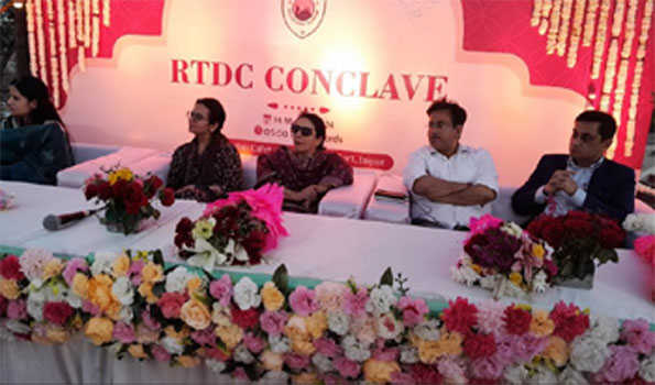 नाहरगढ़ स्थित पड़ाव पर शुरू हुआ सरस पार्लर