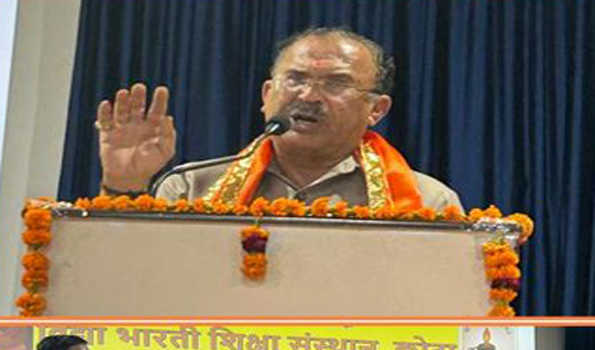 नई पीढ़ी को संस्कारवान बनाना सभी की जिम्मेदारी-देवनानी