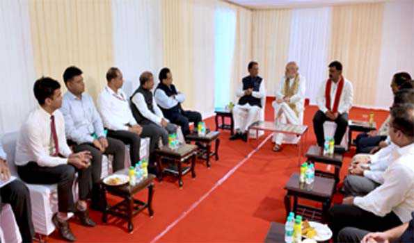 नक्सलवाद अभियान में शामिल प्रमुख अधिकारियों से मिले शाह, सरकार के संकल्प को दोहराया