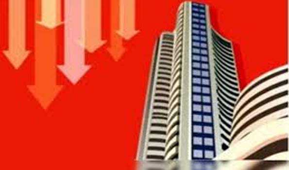 निराश निवेशकाें की बिकवाली से शेयर बाजार में भूचालख, डूबे 31 लाख करोड़