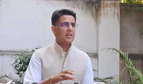 पाकिस्तान को दिया जाना चाहिए मुंहतोड़ जवाब-पायलट