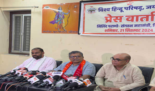 प्रसाद में पशु चर्बी मिलाना हिंदू समाज की आस्था का घोर अपमान है : परांडे