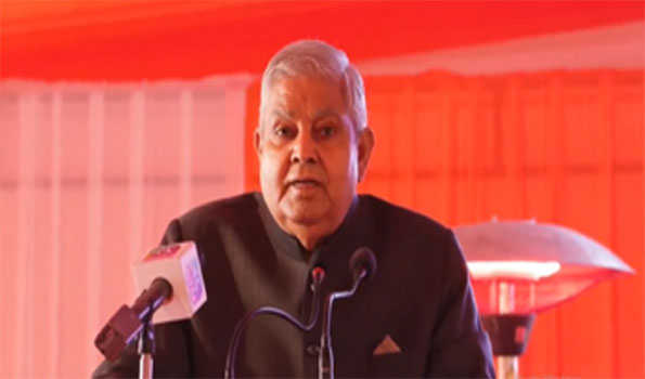 राजनीति को राष्ट्र के विकास में बाधा नहीं बनना चाहिए: धनखड़