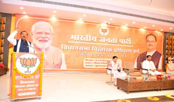 रामलला के दर्शन भव्य मंदिर में कर गौरवान्वित होगा देश: केशव