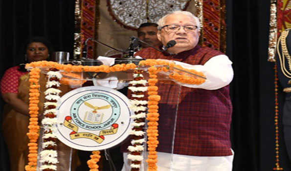 राष्ट्र विकास के लिए विद्यार्थियों के चरित्र निर्माण की शिक्षा जरूरी: मिश्र