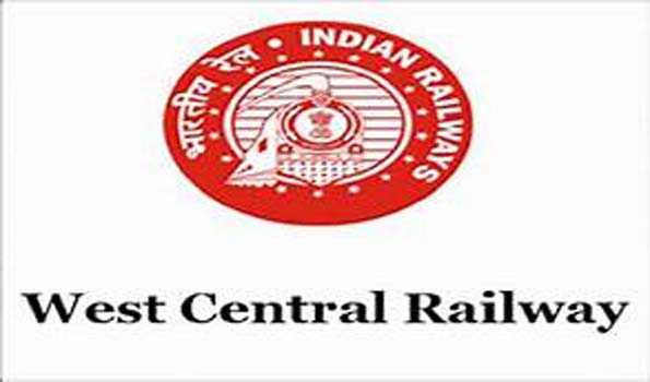 रेलवे ने 8400 करोड़ से अधिक अर्जित किया राजस्व