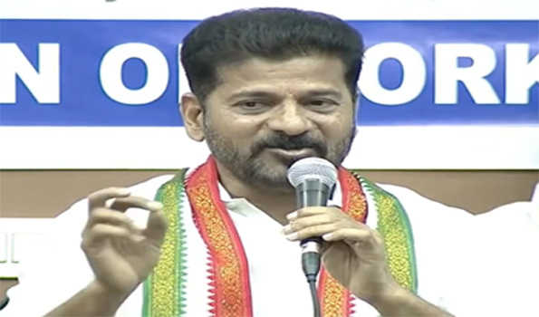 रेवंत रेड्डी ने बाढ़ से नुकसान के लिए केंद्र से सहायता मांगी