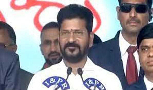 रेवंत रेड्डी ने ली तेलंगाना के मुख्यमंत्री पद की शपथ